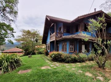 Casa de 4 quartos, Petrópolis · VENDA | ITAIPAVA: Casa com vista deslumbrante para as montanhas, em condomínio 
