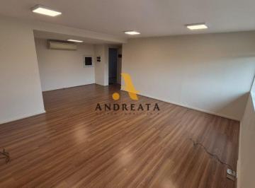 Comercial · 40m² · 1 Vaga · Aluguel de Sala Comercial, 40 m², por R$ 2.4 mil, no condomínio SunPlaza em Barra da Tijuca.