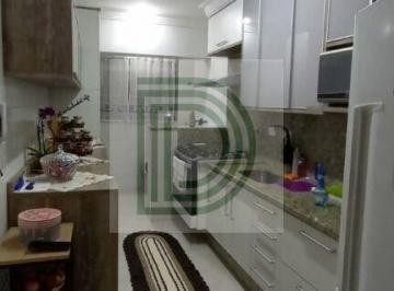 Apartamento · 65m² · 2 Quartos · 1 Vaga · BEM LOCALIZADO