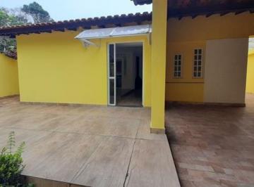 Casa · 200m² · 3 Quartos · 6 Vagas · Linda casa Térrea em condomínio, Reformada, 3 suites, 5 Wc, 6 vagas e churrasqueira - FL22