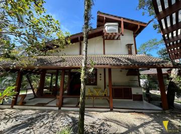 Imagem do Imóvel · Casa moderna e arejada, lado par, a 250 m da praia no condomínio Itamambuca