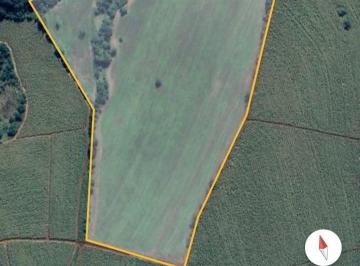 Foto 01 · 12 Alqueires terra vermelha, ótimo para plantio de grama, bom de água fácil acesso 16 km de Itapetin
