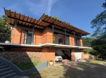 Rural · 3495m² · 6 Quartos · 3 Vagas · Sítio com 2 casas