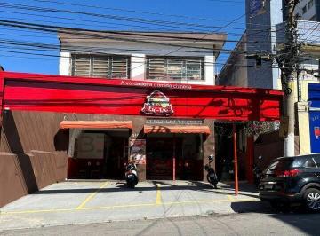 Comercial · 250m² · 6 Vagas · Imóvel comercial a venda na rua Caquito, Penha.