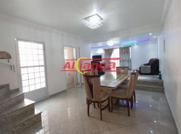 Casa · 272m² · 4 Quartos · 3 Vagas · Sobrado com 4 suítes, 3 vagas no Jardim Santa Mena - Guarulhos