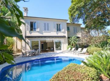 Casa · 766m² · 5 Quartos · 12 Vagas · Jardim Guedala 870,0M² Área de Terreno, 766,0m² Área Construída,  5 Suítes, 12 Vagas.