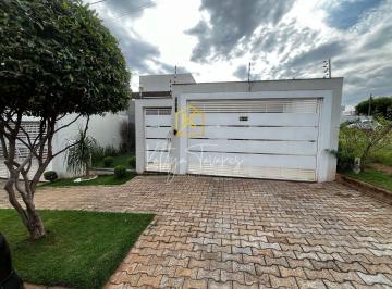 Casa · 136m² · 2 Quartos · 2 Vagas · Casa à venda no bairro Jardim Laguna - Umuarama/PR