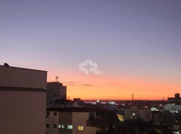 652102_i5tyQmU18_6521026722cf15eb847.jpg · Um dormitório amplo andar alto com vaga escriturada no bairro floresta,