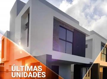 Casa · 175m² · 3 Quartos · 3 Vagas · Casa Duplex em Boa Vista, Vitória da Conquista/BA