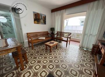 Apartamento · 65m² · 1 Quarto · 1 Vaga · Apartamento Padrão de 01 dormitório para venda na Praia das Pitangueiras.