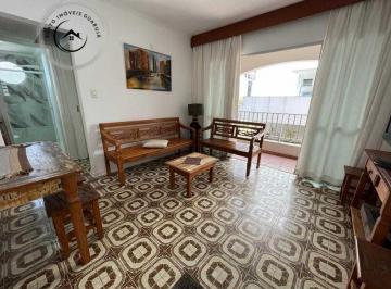 Apartamento · 65m² · 1 Quarto · 1 Vaga · Apartamento Padrão de 01 dormitório para venda na Praia das Pitangueiras.