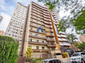 Apartamento de 3 quartos, Curitiba · Amplo Apartamento Reformado no Água Verde, Curitiba