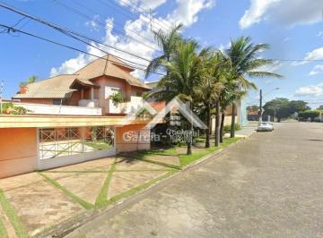 Casa · 248m² · 3 Quartos · 4 Vagas · Sobrado em Peruíbe