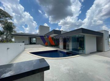 Casa · 235m² · 3 Quartos · 2 Vagas · Casa de Alto Padrão no Condomínio Montserrat. Conforto, Segurança e Lazer Completo em Betim, disponí