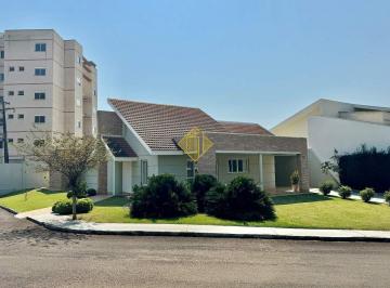 Casa · 213m² · 2 Quartos · 3 Vagas · Casa à Venda no Country