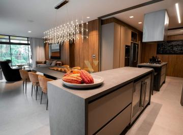 Apartamento · 235m² · 3 Quartos · 4 Vagas · Apartamento de 3 quartos no Cabral