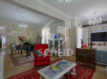 Casa · 292m² · 5 Quartos · 2 Vagas · Sobrado mobiliado com 5 quartos sendo duas suítes no Alto da Boa Vista.