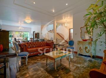 Casa · 230m² · 4 Quartos · 3 Vagas · Sobrado á venda no bairro Alto da Boa Vista