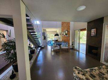 db6438ad1529b5f123cf4efa2901a9733e06b527 · Casa à Venda em Louveira Condomínio Reserva dos Vinhedos