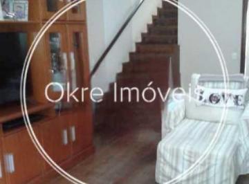 Casa · 287m² · 4 Quartos · 2 Vagas · Casa na Tijuca com 3 quartos e 1 suíte!