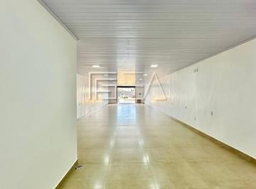 Comercial · 200m² · Sala Comercial para Locação em Ótima Localização - Ideal para Seu Negócio!