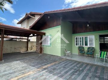 Casa · 250m² · 3 Quartos · 3 Vagas ·
Casa em Peruíbe