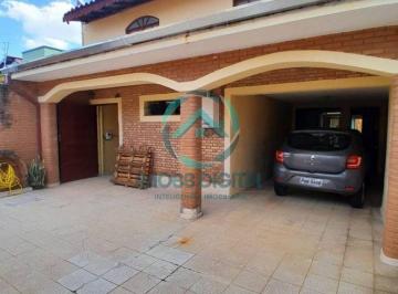 Casa · 188m² · 3 Quartos · 3 Vagas · Casa ampla com 4 Dormitorios sendo uma Suite