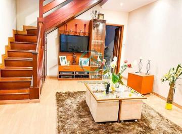 Casa · 119m² · 3 Quartos · 2 Vagas · SOBRADO COM 3 DORMITÓRIOS SENDO 1 SUÍTE EM ÓTIMA LOCALIZAÇÃO NO CENTRO