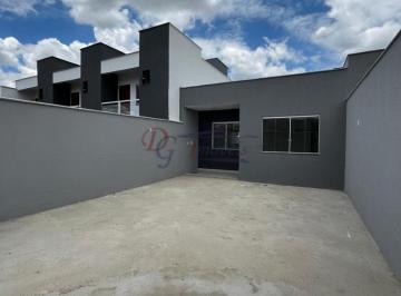 Casa · 80m² · 2 Quartos · 4 Vagas · Casa construída em meio lote no bairro Vila Verde em Betim