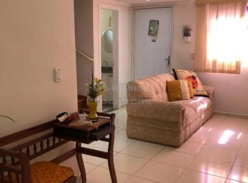 Casa · 100m² · 3 Quartos · 2 Vagas · Venda de Casa em Condomínio localizada no Bairro Jardim Caparroz/Condomínio Mon Village.