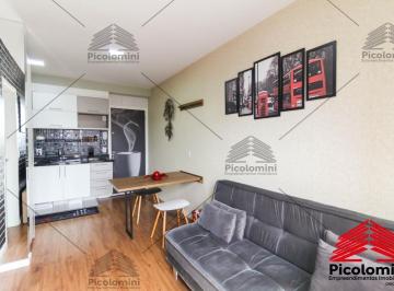 Foto 01 · Apartamento 33m2 no Brás a 450m da estação Pedro ll, bem localizado, totalmente mobiliado, com siste