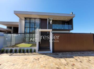 Casa · 308m² · 3 Quartos · 2 Vagas · 
                Linda casa com pé direito duplo
                
