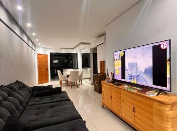 Apartamento · 131m² · 3 Quartos · 2 Vagas · Apartamento mobiliado Semimobiliado de 3 Quartos e 2 Suítes no Canto do Forte.