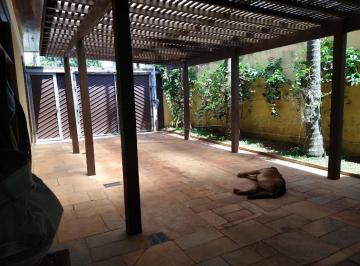 Casa · 1073m² · 3 Quartos · 2 Vagas · Casa Sobrado em Dourado
