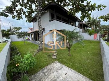 Casa · 233m² · 5 Quartos · 3 Vagas · 248S - Sobrado de esquina de alto padrão no Balneário Leblon