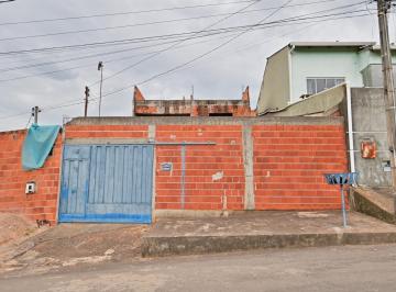 Casa de 4 quartos, Sobradinho · Casa, 4 quartos, ótima estrutura!