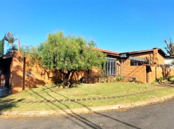 imagem · Casa à venda em Campinas, Parque São Quirino, com 5 quartos, com 323.95 m²