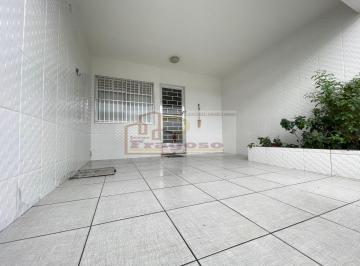 Foto 01 · Imperdível: Casa à venda em Cabo Frio-RJ, bairro Braga! 2 quartos, 1 sala, 2 banheiros, vaga de gara