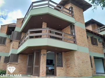 Casa · 185m² · 3 Quartos · 2 Vagas · CASA FRENTE MAR À VENDA CENTRO BOMBINHAS
