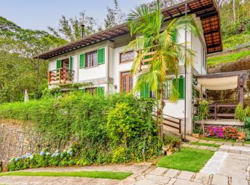 Casa · 197m² · 4 Quartos · Casa com 3 quartos em condomínio, Itaipava