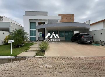 Casa · 242m² · 3 Quartos · 3 Vagas · Casa à venda - em Campos dos Goytacazes