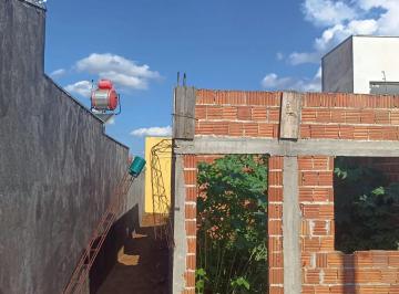 Casa · 138m² · 2 Quartos · 2 Vagas · imóvel Muito Bem Localizado e pronto para construir uma Linda Residencia.