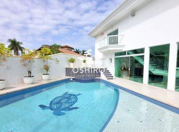 Casa · 440m² · 6 Quartos · 4 Vagas · Linda casa em condomínio fechado