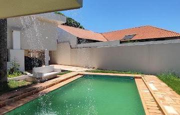 Casa · 342m² · 3 Quartos · 6 Vagas · Casa com 3 dormitórios para alugar, 342 m² por R$ 6.200,00/mês - Zona 05 - Maringá/PR