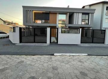 Casa · 208m² · 3 Quartos · 2 Vagas · Casa de rua - Duplex / Residencial / São João do Rio Vermelho