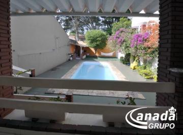 Casa · 250m² · 3 Quartos · 4 Vagas · Sobrado com 3 dormitórios em Osasco