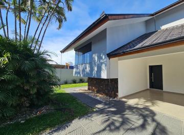 Casa · 246m² · 3 Quartos · 2 Vagas · Excelente Casa de Alto Padrão no Bairro Dom Bosco em Itajaí/SC
