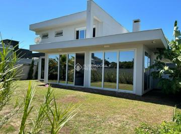 630686_i668n6R62r1234u8h4r_63068667055344c4b48.jpg · Linda casa com 04 suítes em condomínio fechado na bela praia do Campeche. Com 306 m² de área con