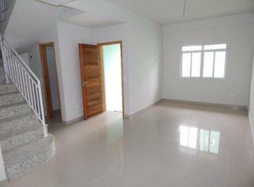 Casa de 3 quartos, Carapicuíba · Sobrado à Venda em Carapicuíba