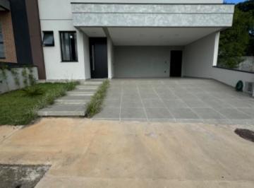 Foto 01 · Impecável Casa em Condomínio à Venda em Votorantim-SP, Bairro Condomínio Residencial Flores: 3 Quart
